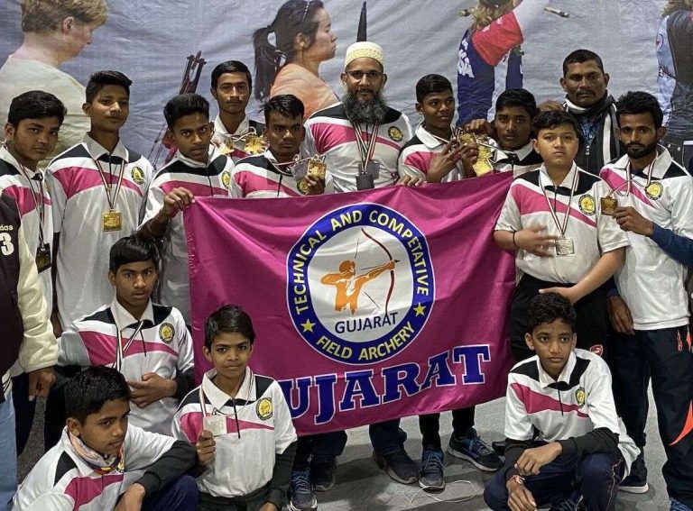 Faculty Member Takes Bronze at National Archery Competition